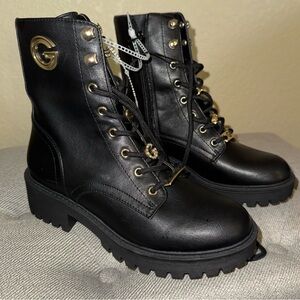 GBG Los Angeles women's black lace-up combat boots